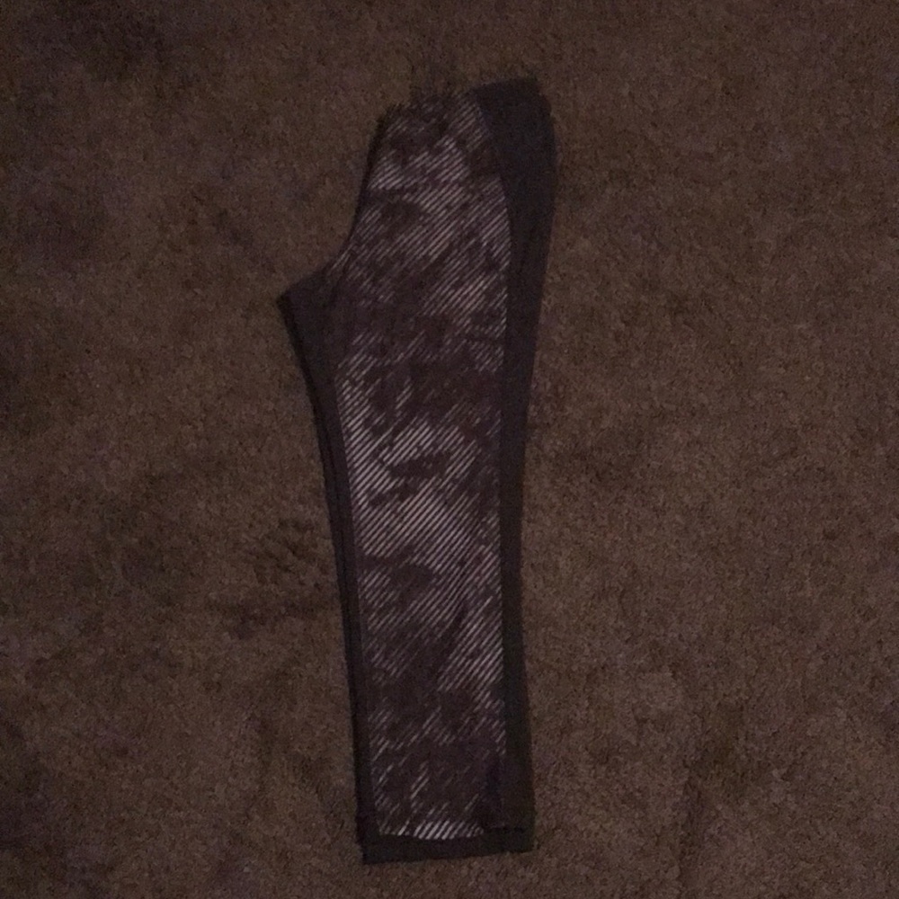 Cropped Yoga Pants